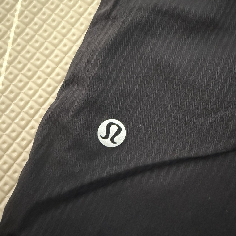 Lululemon Dance Studio Crop *25" Size 4 Black - Picture 8 of 13